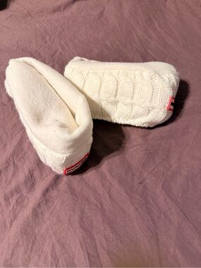 Hunter Cream Cable-Knit Fleece-Lined Slipper Socks